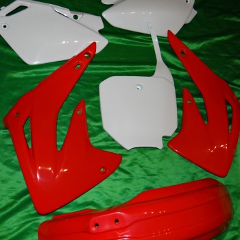 Kit plastiques UFO pour Honda CR 85cc de 2003 à 2011 HOKIT109999 UFO 79,90 €