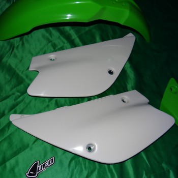 Kit plastiques UFO restylé pour KAWASAKI KX 85cc de 2013 KAKIT218KE999 UFO 0,00 €