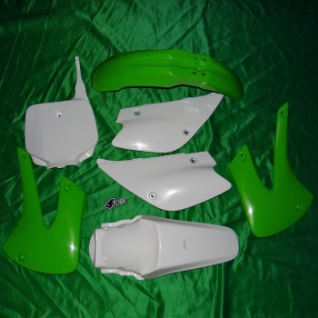 Kit plastiques UFO restylé pour KAWASAKI KX 85cc de 2013 KAKIT218KE999 UFO 0,00 €