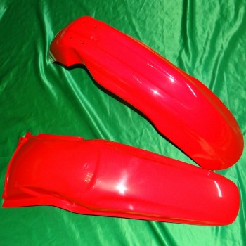 Kit plastiques UFO pour HONDA CR 125 et 250 R de 2000 à 2001 HOKIT100999 UFO 76,00 €