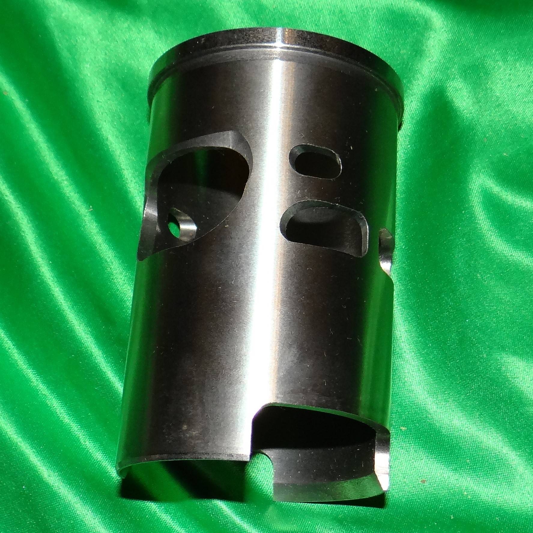 Replacement sleeve and cylinder for YAMAHA 2 stroke